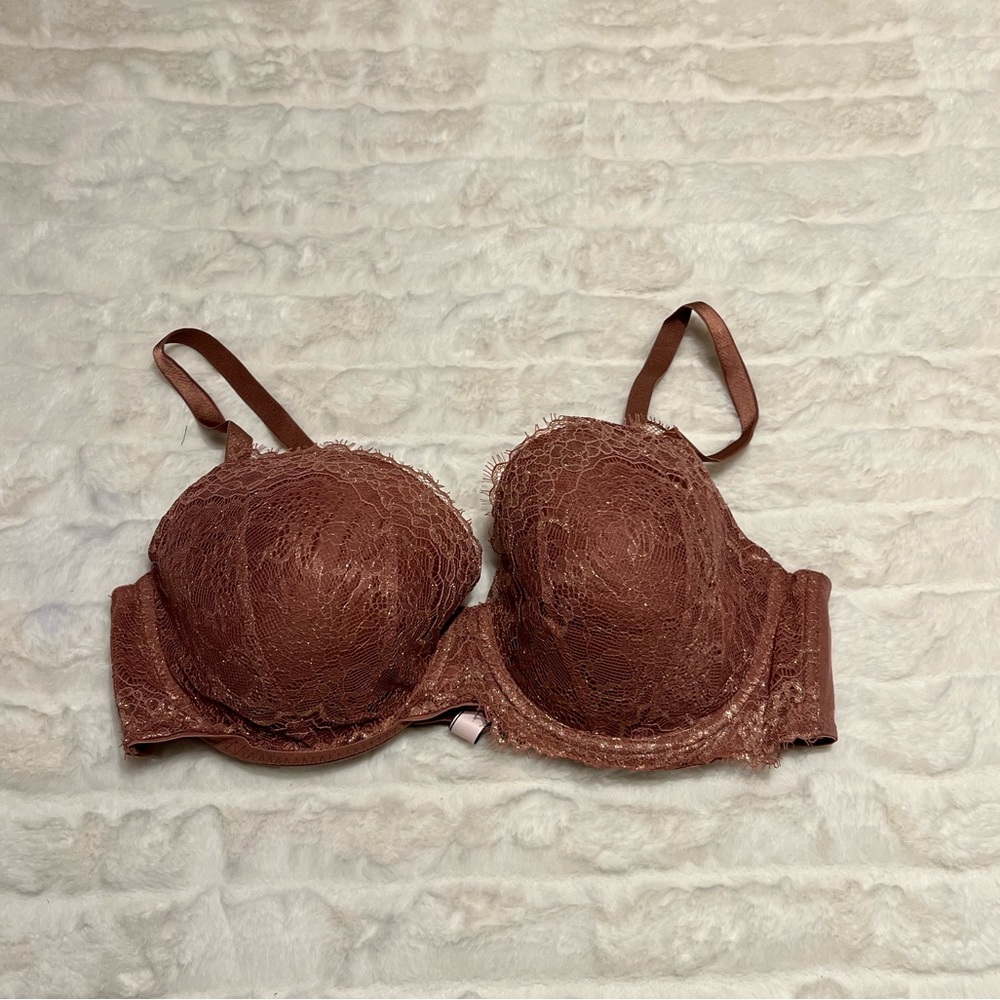 NWT Victoria’s Secret Bra 40C